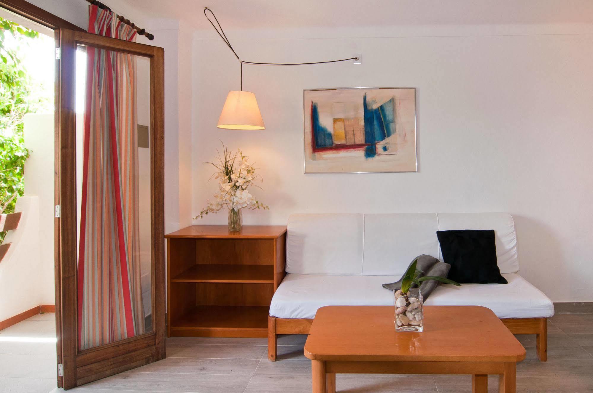 Apartamentos Estanques Colonia de Sant Jordi Kültér fotó